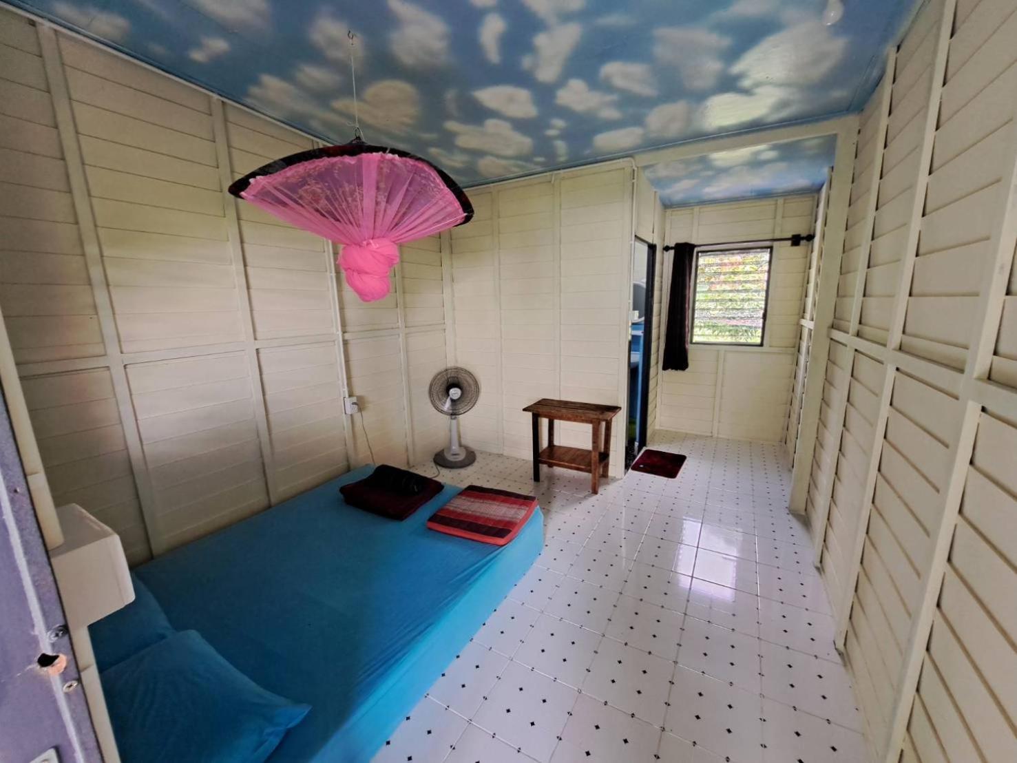 Neeno Hut Koh Chang Bilik gambar