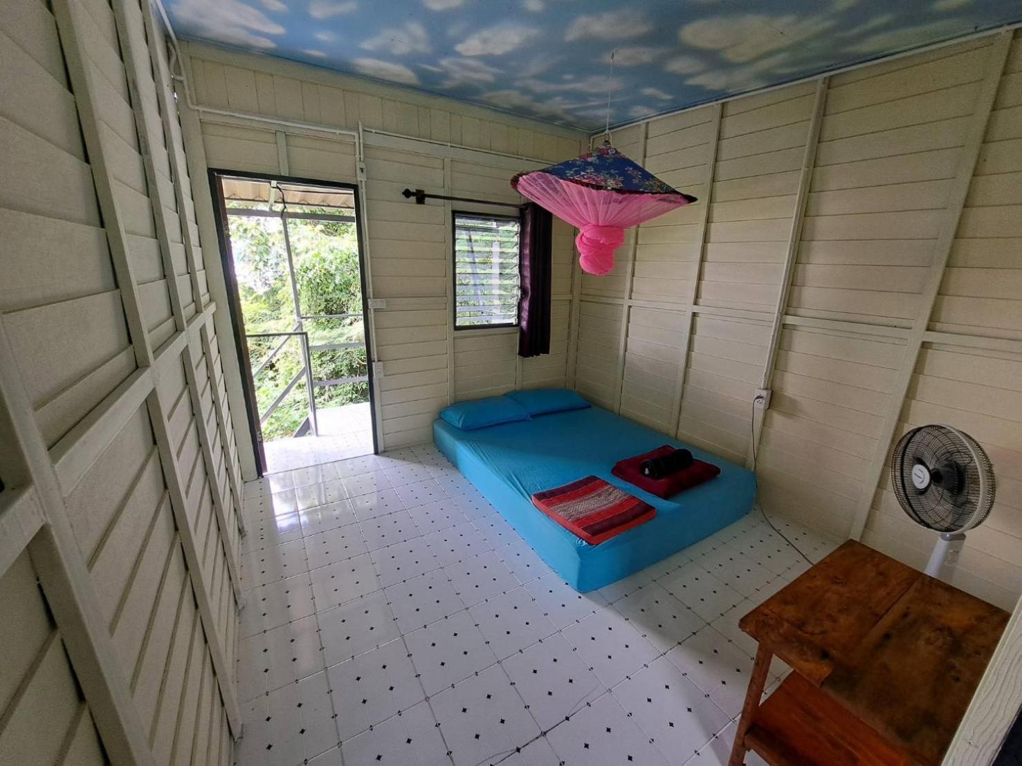 Neeno Hut Koh Chang Bilik gambar